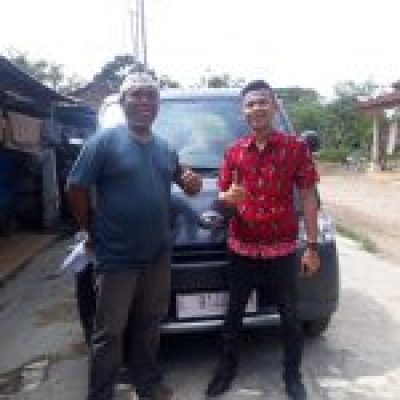 DO Sales Marketing Mobil Dealer Indramayu Hendi (3)